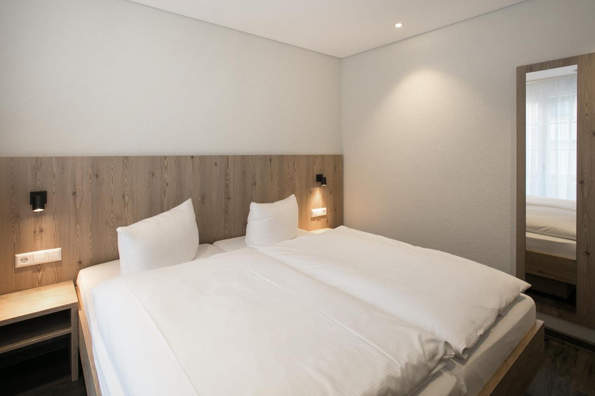 Hotel-Gasthaus Engel Luttingen Laufenburg Room photo